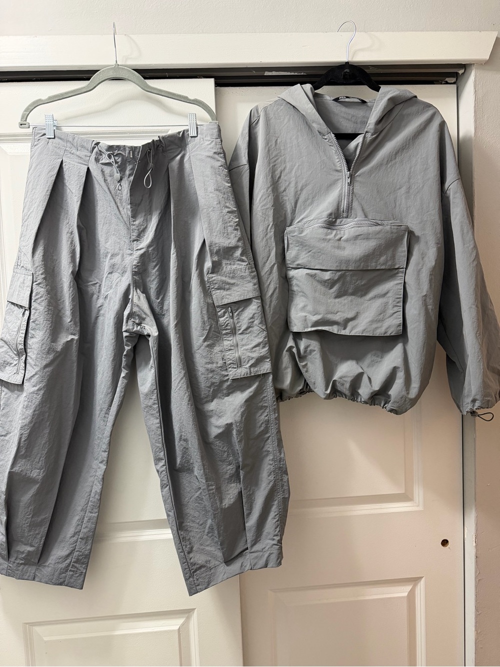 Zara Light Gray Wide Leg Cargo Pants